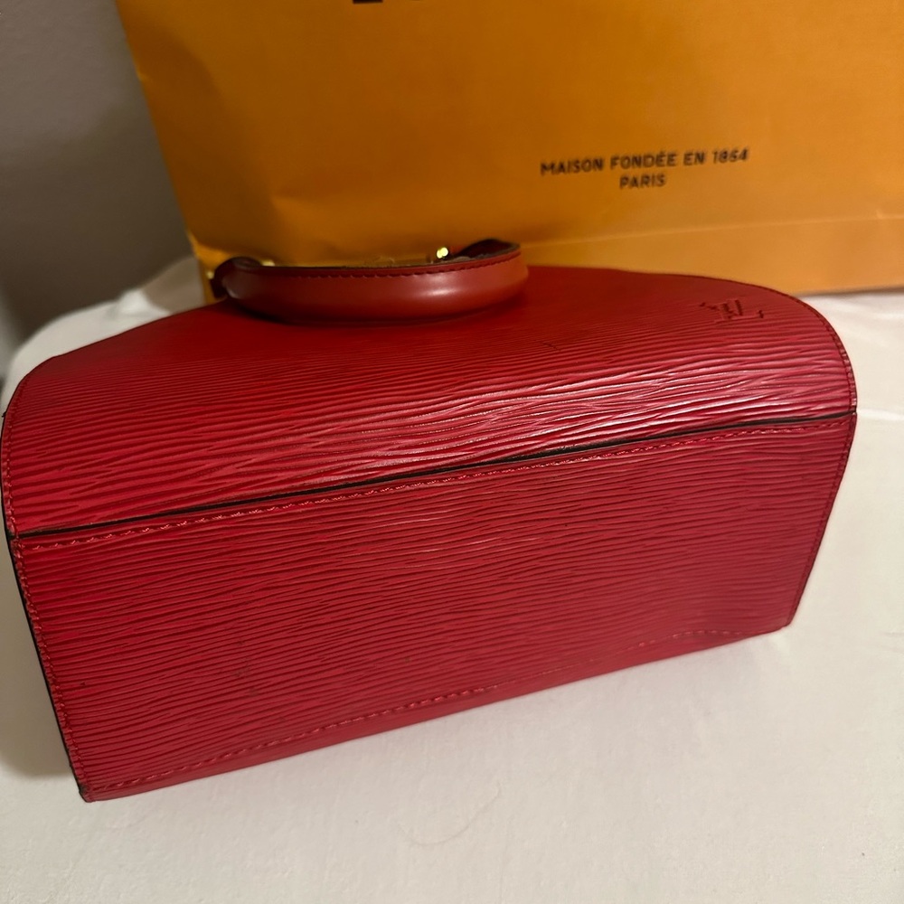 Louis Vuitton Ellipse - Picture 7 of 9